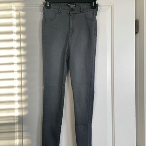 High Waisted Grey Fit Jeans. Never worn